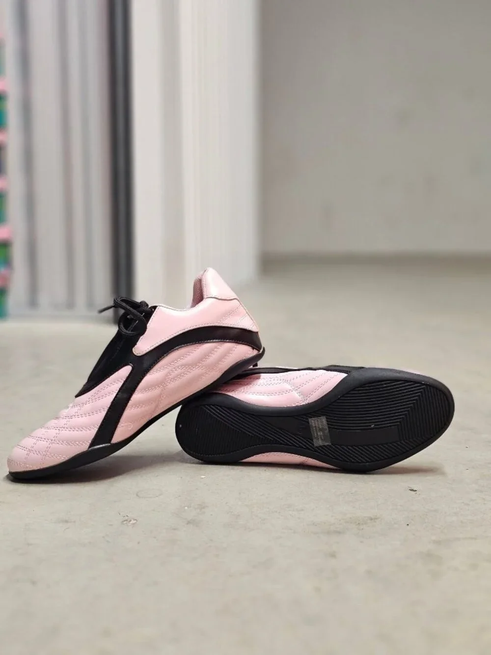 Womens Pink & Black Lace-Up Soft Sole Shoes Lightweight & Comfortable For Casual